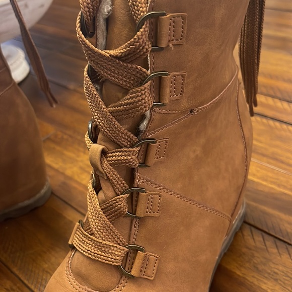 Universal Thread Platform Boots Women’s 9W Cognac Brown Cute Cozy Lace Up - Picture 10 of 11